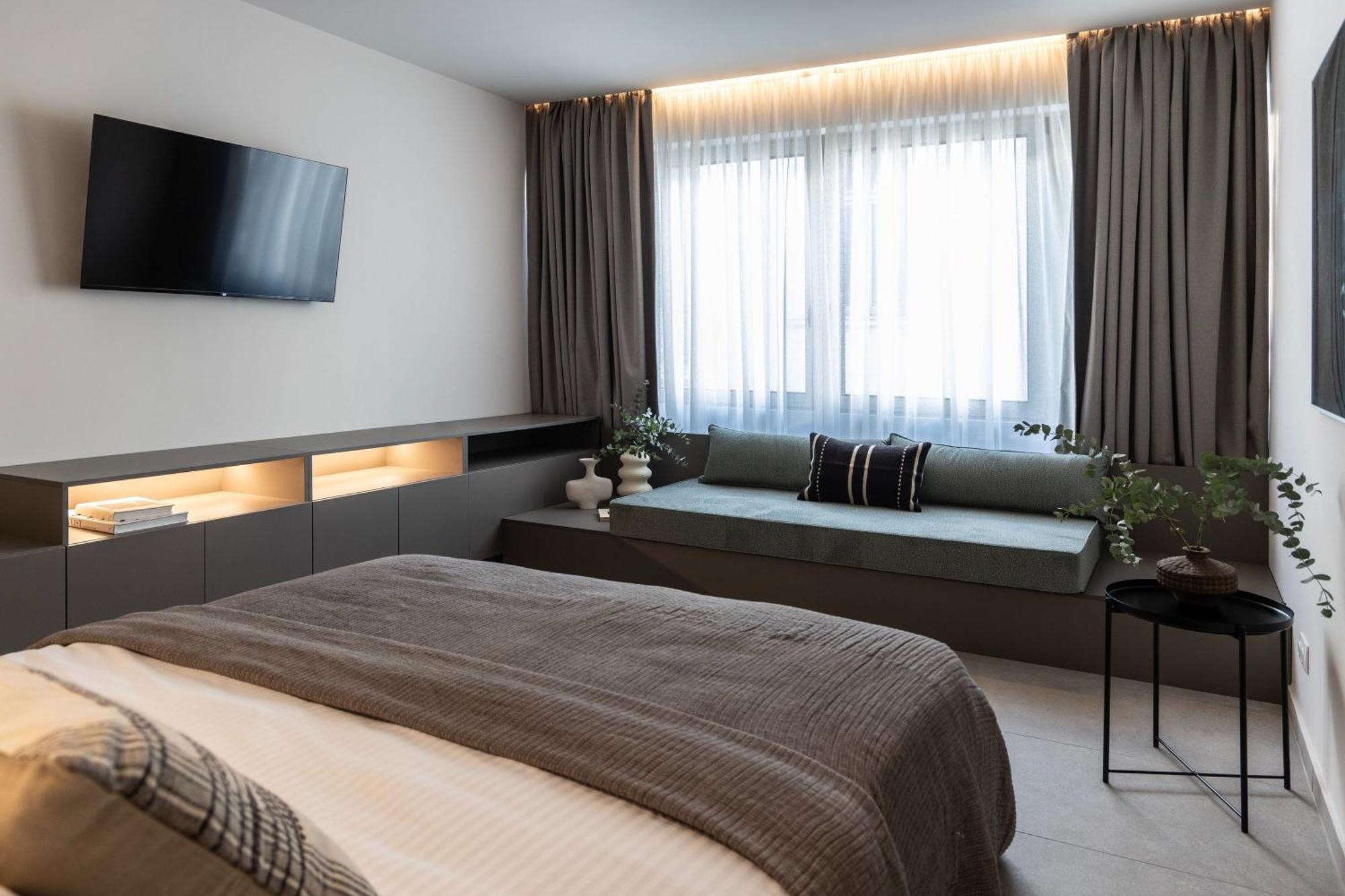 Celestial Athens Suites At Praxitelous מראה חיצוני תמונה